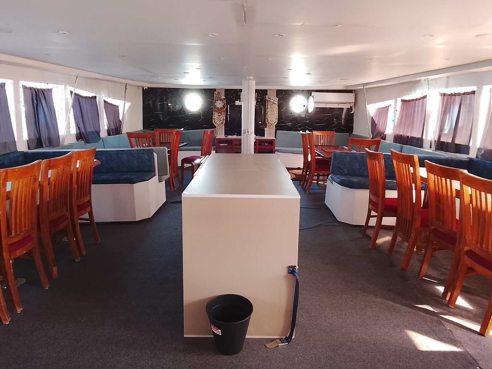 Lounge seating aboard SY Mermaid